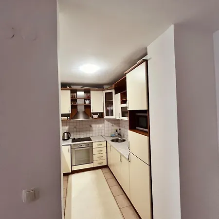 Stanmostar24 *
